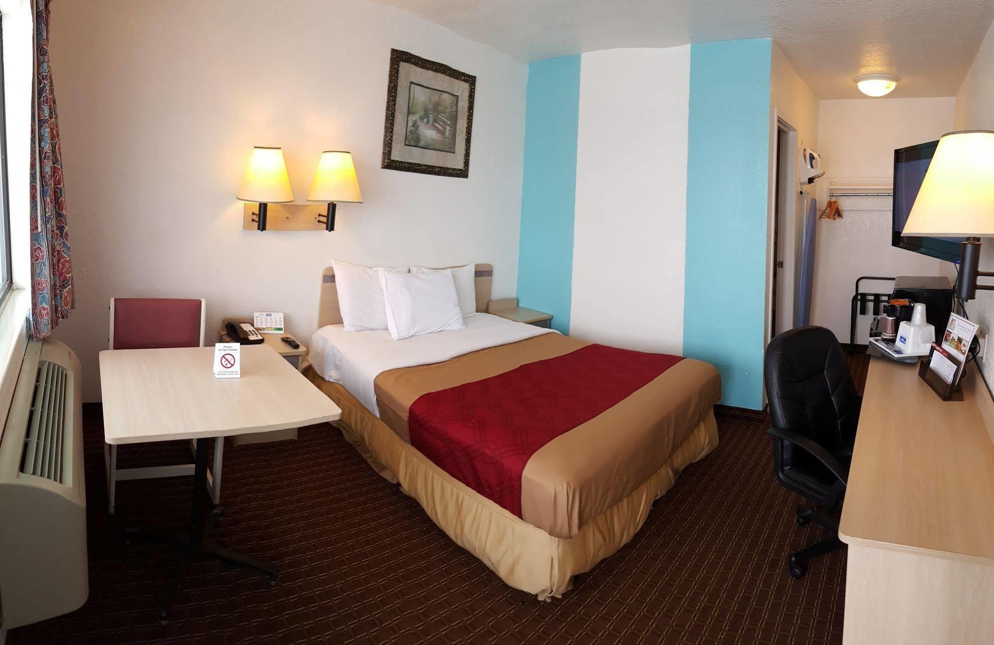 Rodeway Inn Нэшвилл Экстерьер фото