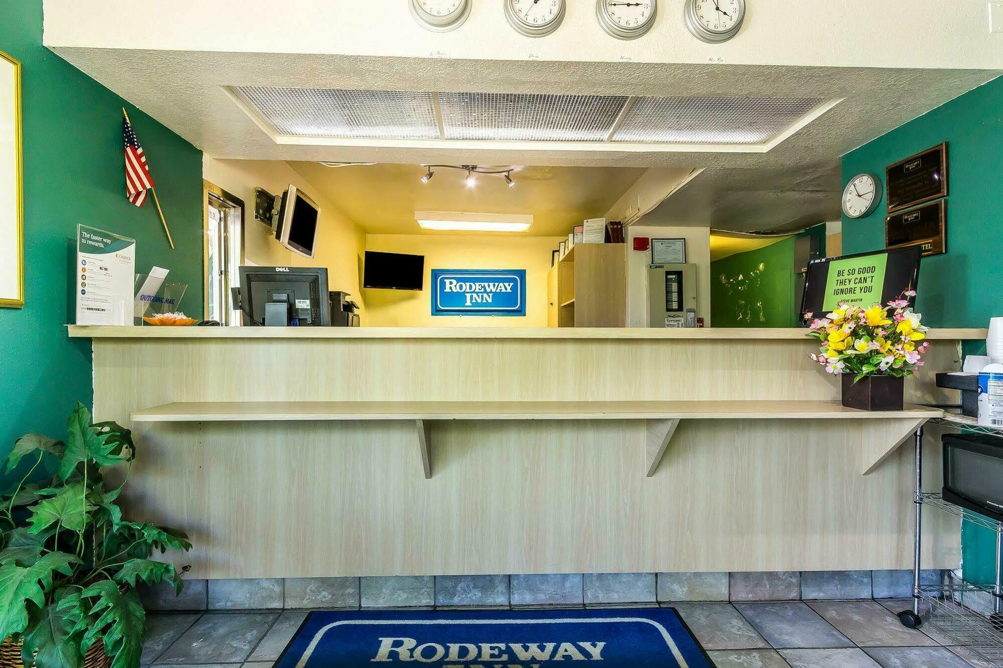 Rodeway Inn Нэшвилл Экстерьер фото