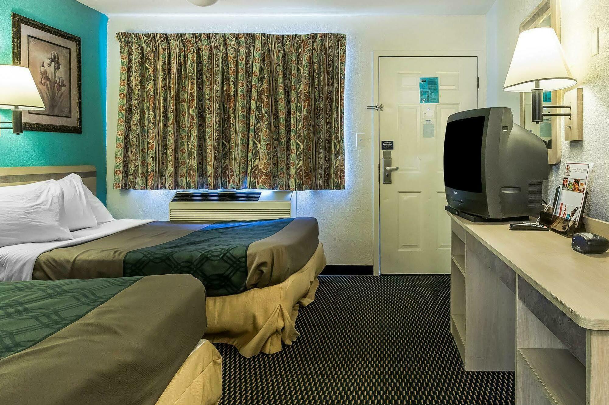 Rodeway Inn Нэшвилл Экстерьер фото